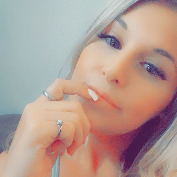 Meet your Posher, Lottie - Picture 14 of 16